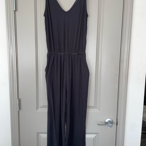 Lulu’s Belmore Heathered Jumpsuit •Size Medium - Picture 5 of 5